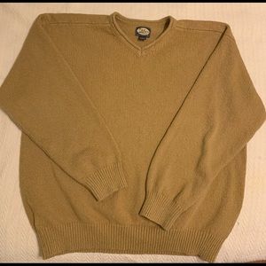 Tommy Bahama Men’s sweater, size Lrg, Goldish tan